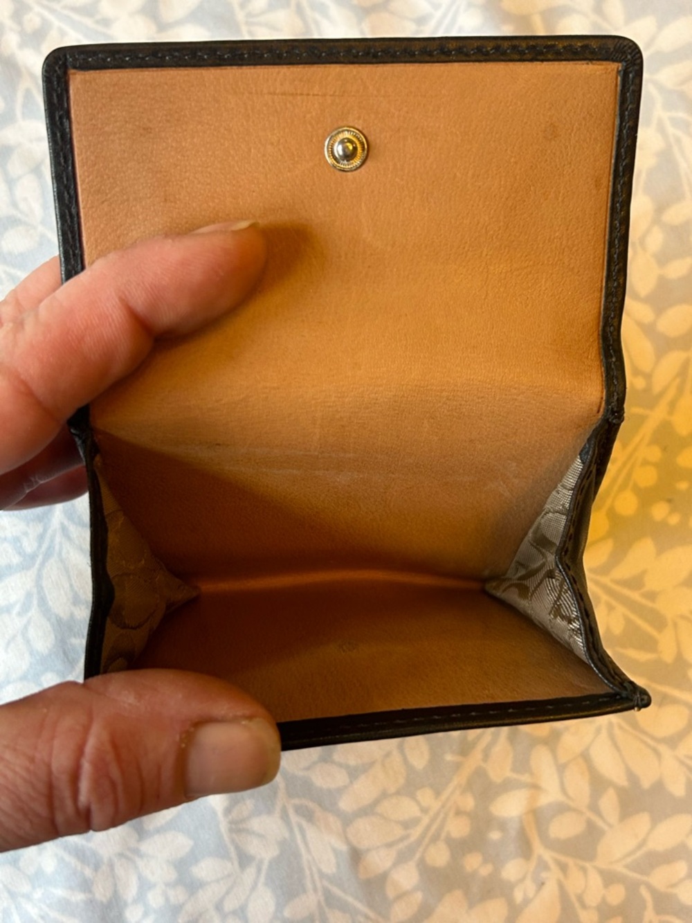 Vintage Coach Black Leather wallet - Picture 8 of 8